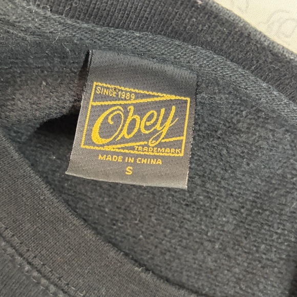 Obey OG Logo Sweatshirt Black | 2015 Graphic Crewneck - Picture 3 of 6